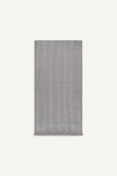 MODERN DOT METALLIC WRAP