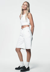 MID-RISE RELAXED DENIM SHORT