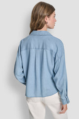 BUTTON-FRONT SHIRT WITH TWIST HEM