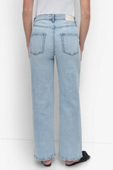 HIGH-RISE TAILORED STRAIGHT LEG JEAN
