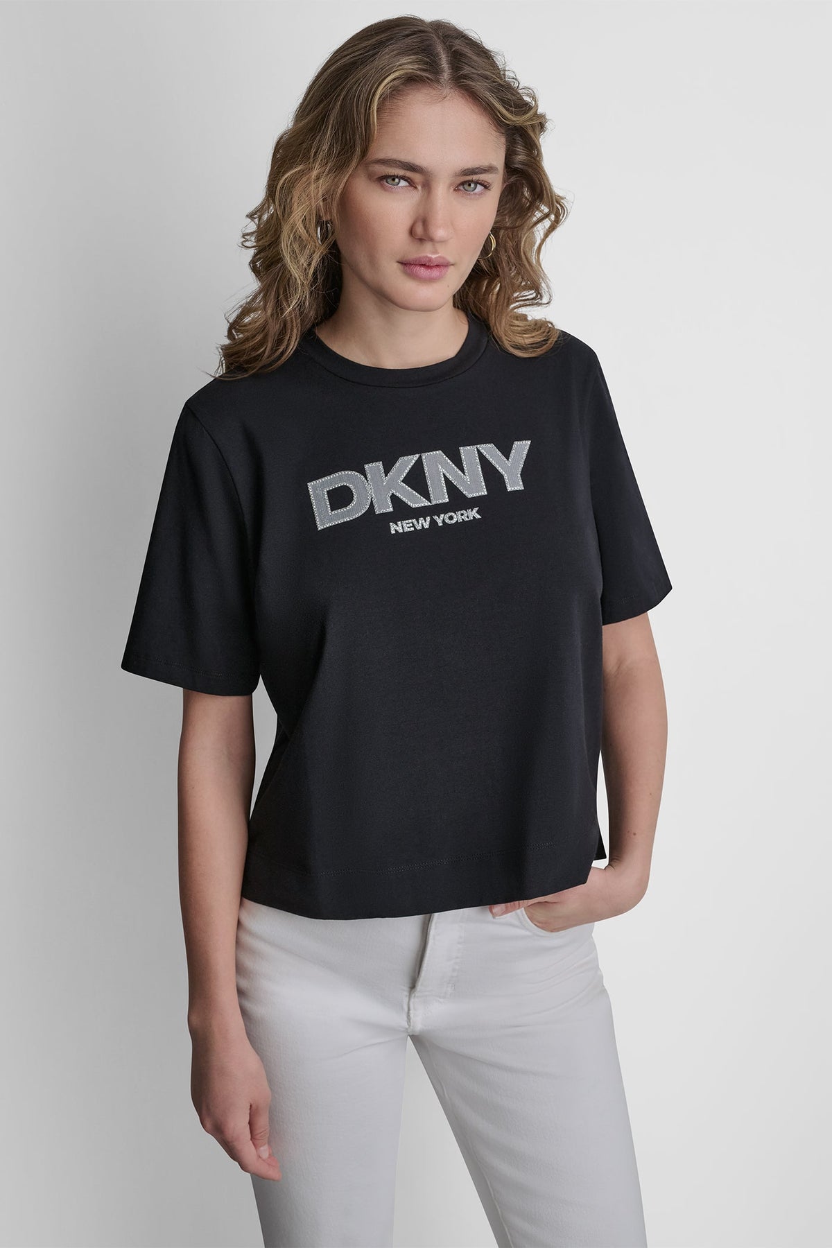 CRYSTAL BORDER LOGO GRAPHIC TEE