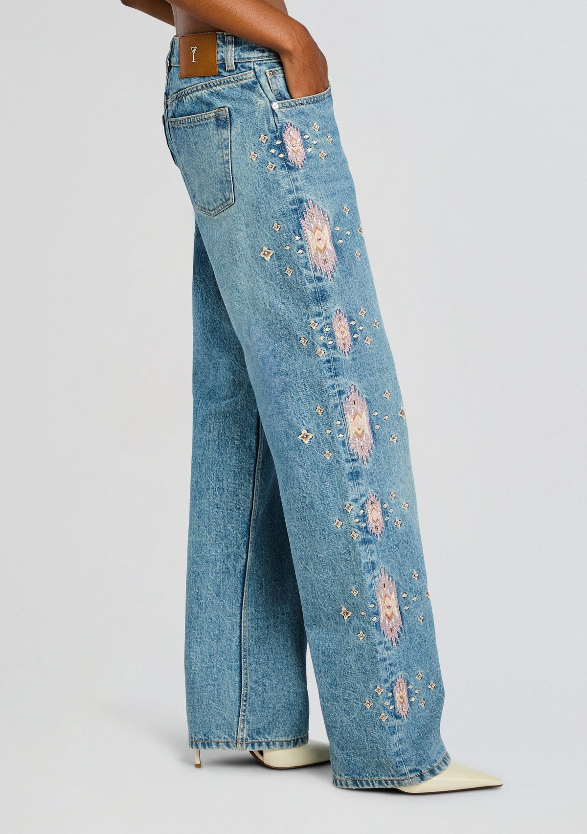 Vero Embroidered Jean