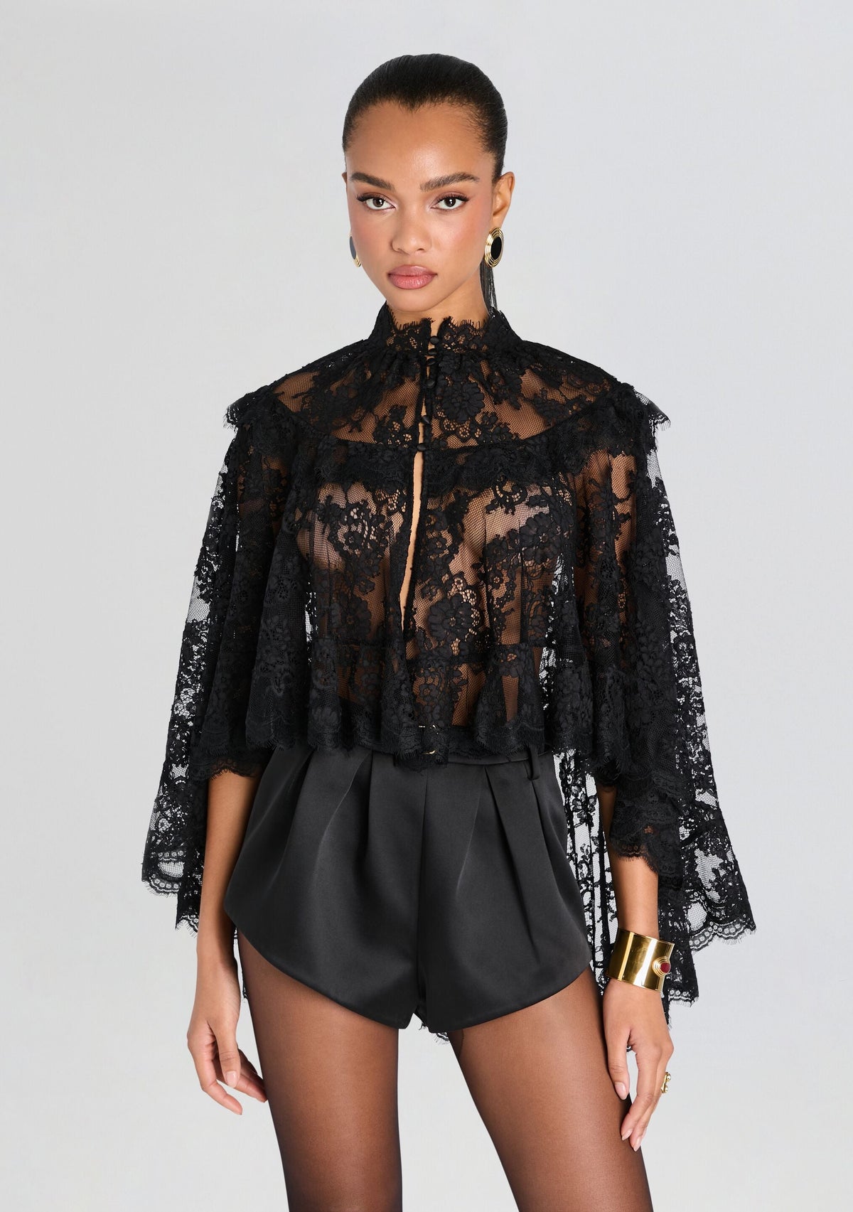 Margarita Lace Cape