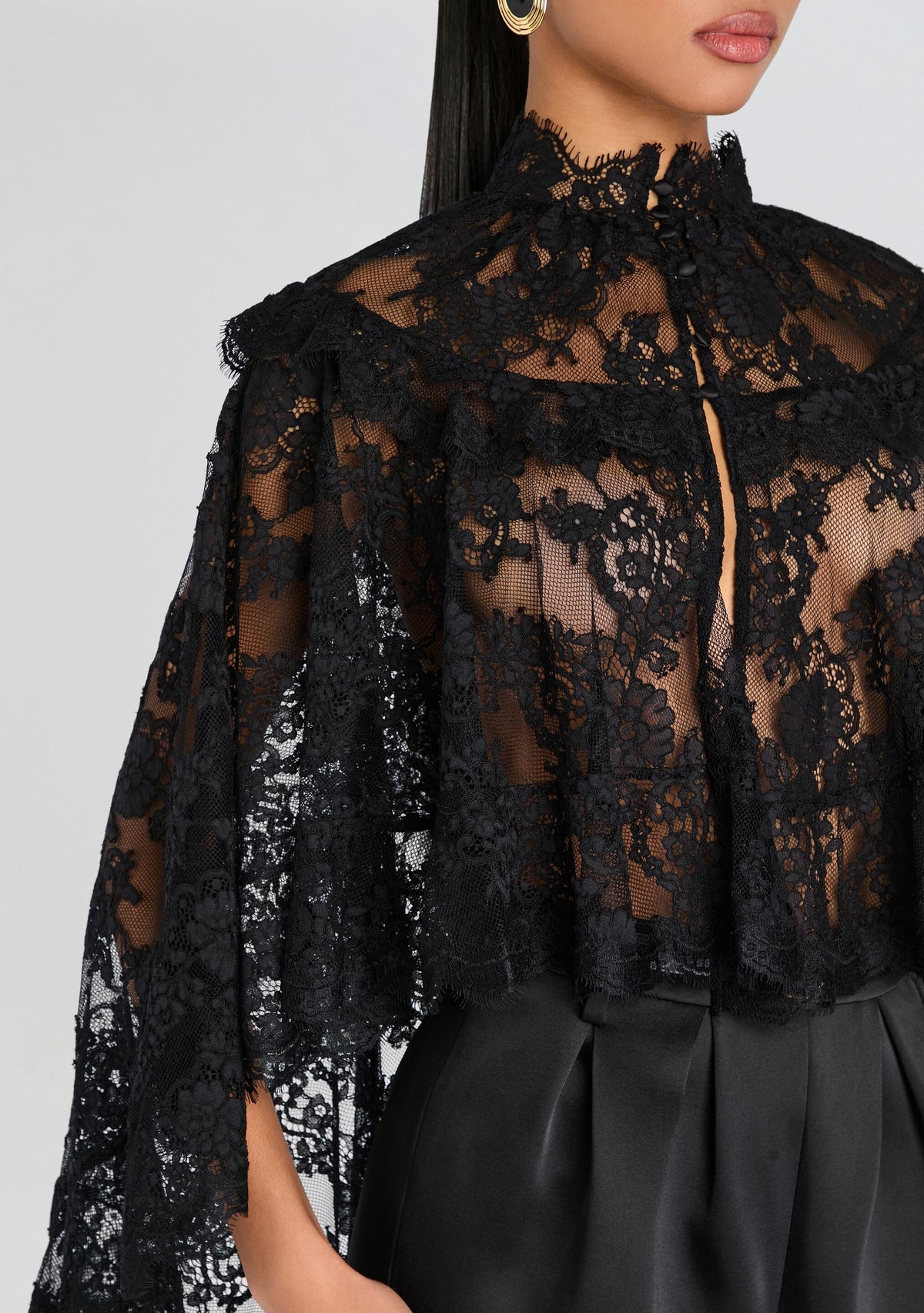 Margarita Lace Cape