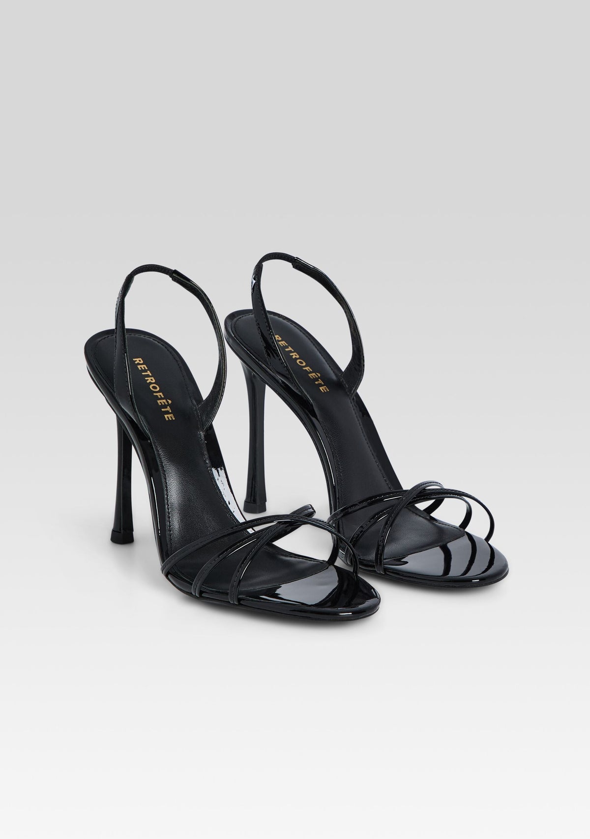 Anabel Sandal