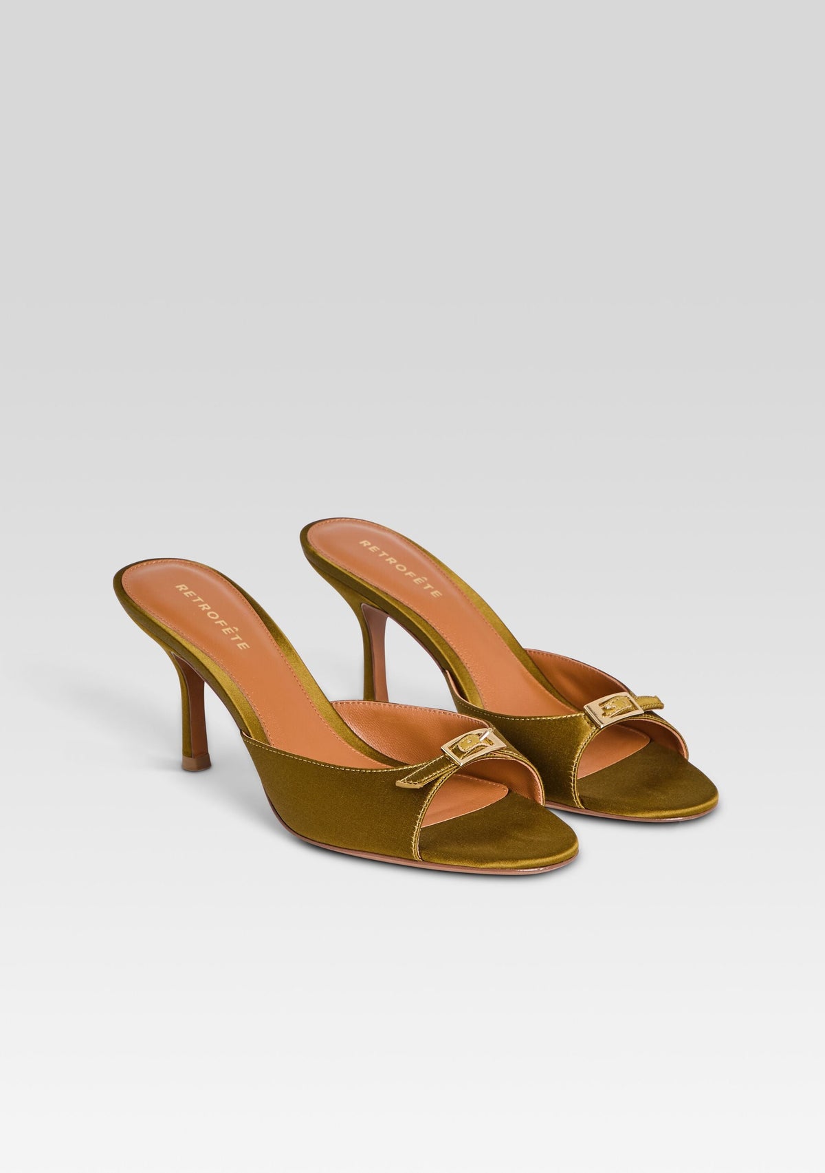 Fernanda Sandal