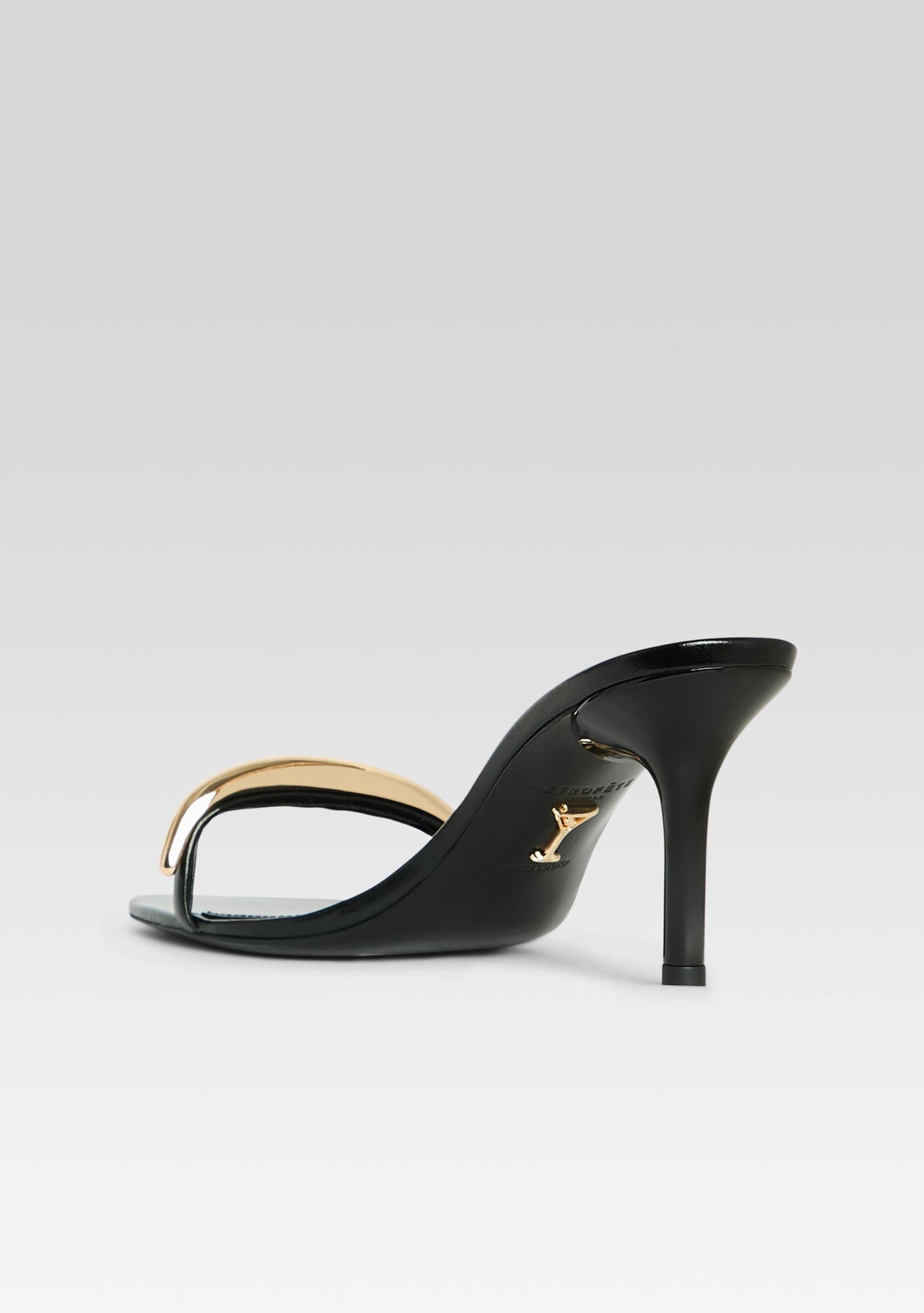 Karli Sandal