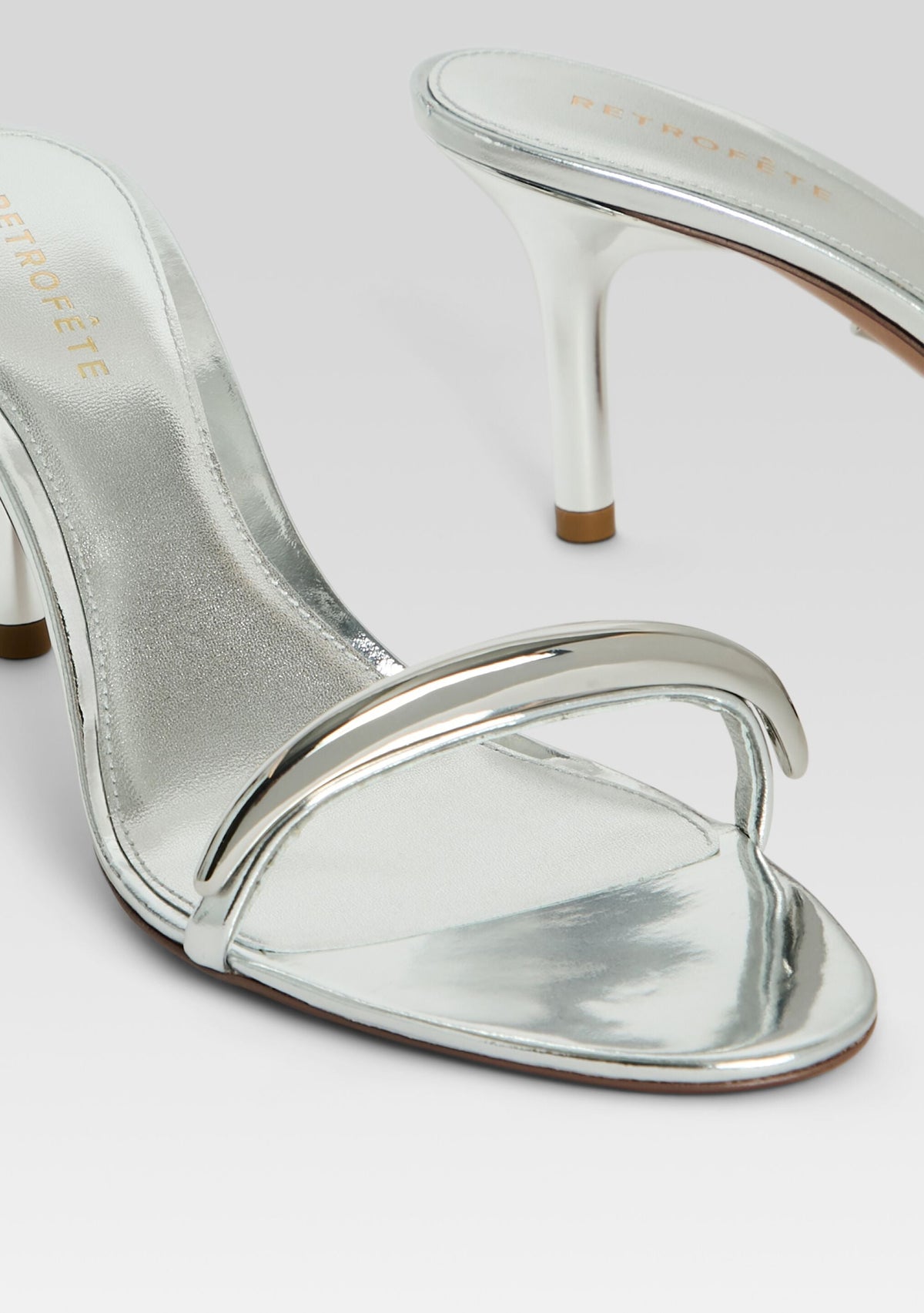 Karli Sandal