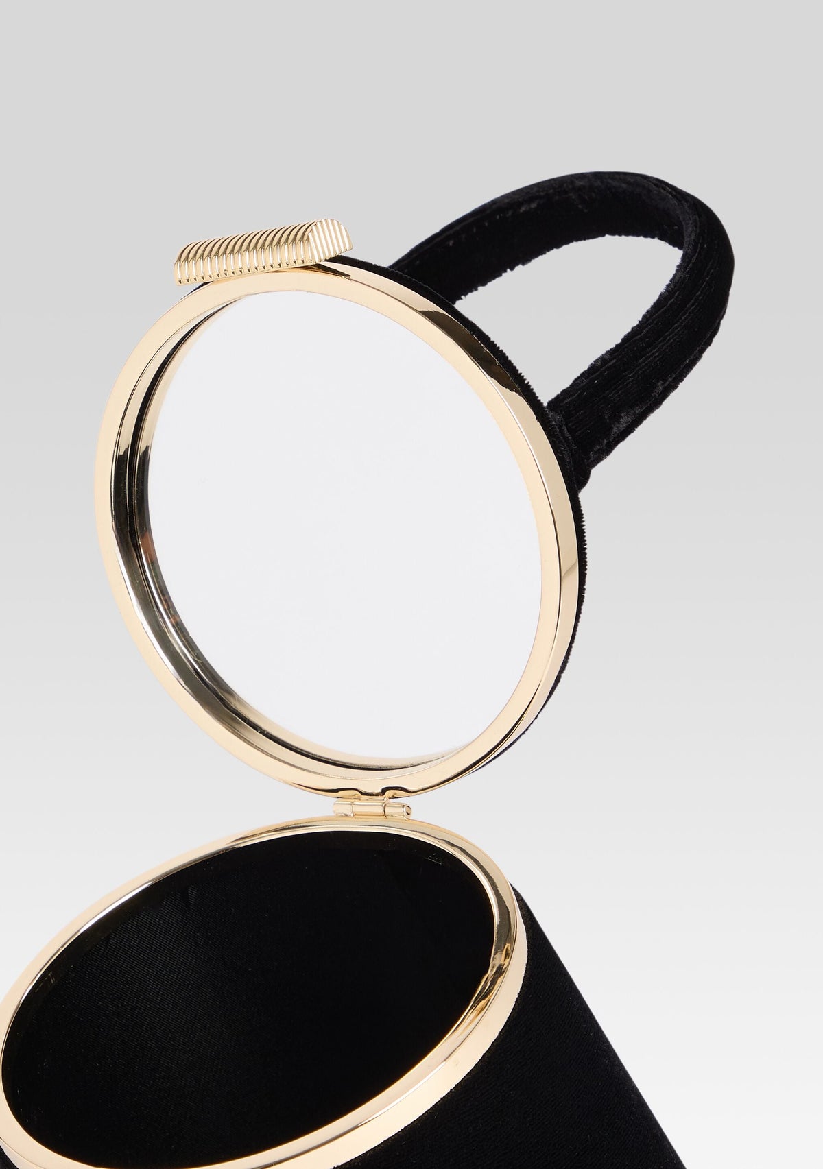 Lesla Velvet Case
