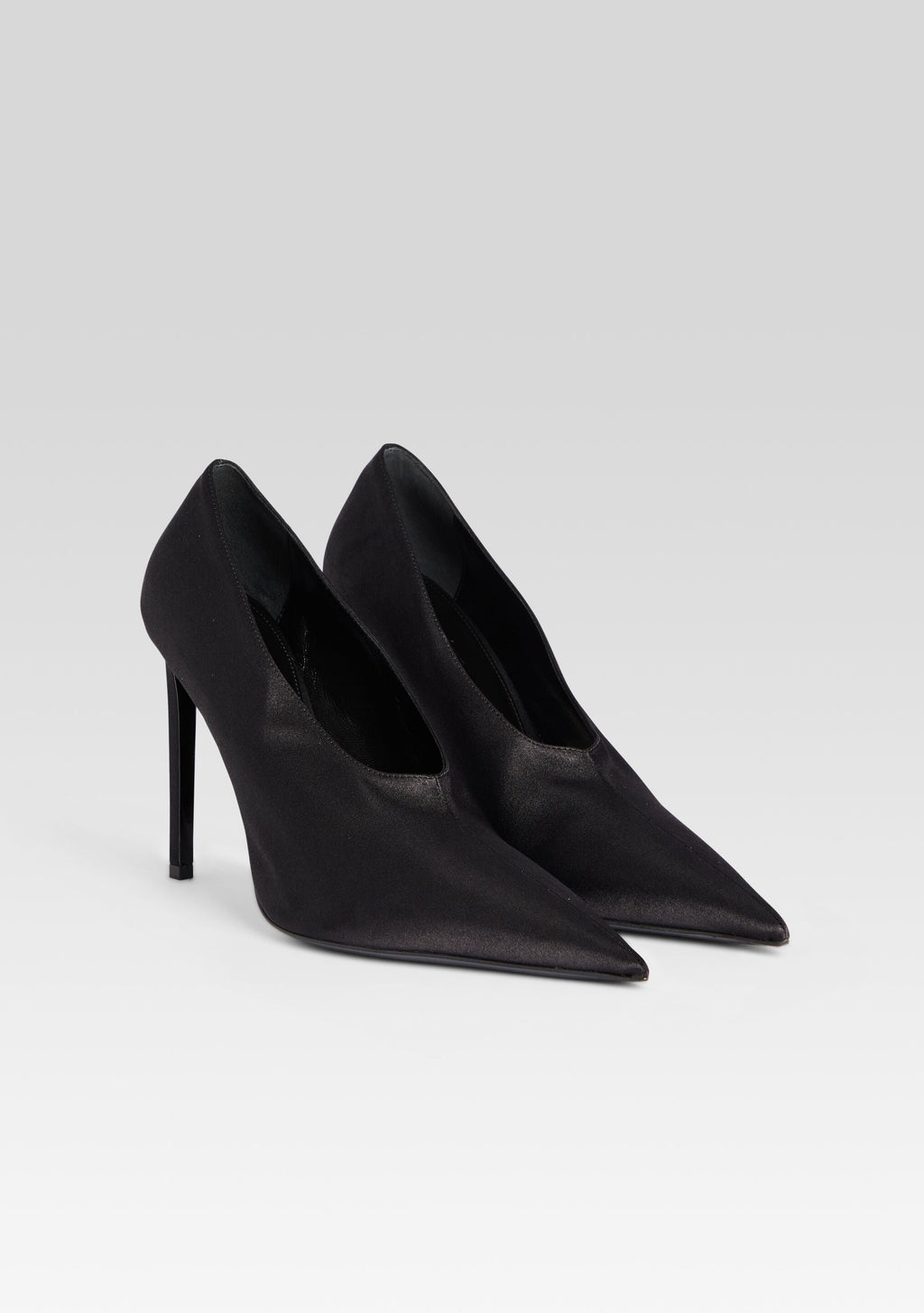 Mollie Satin Pump