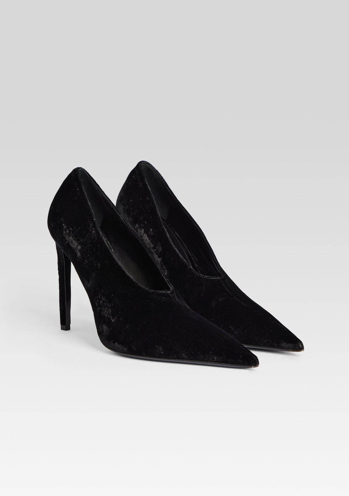 Mollie Velvet Pump