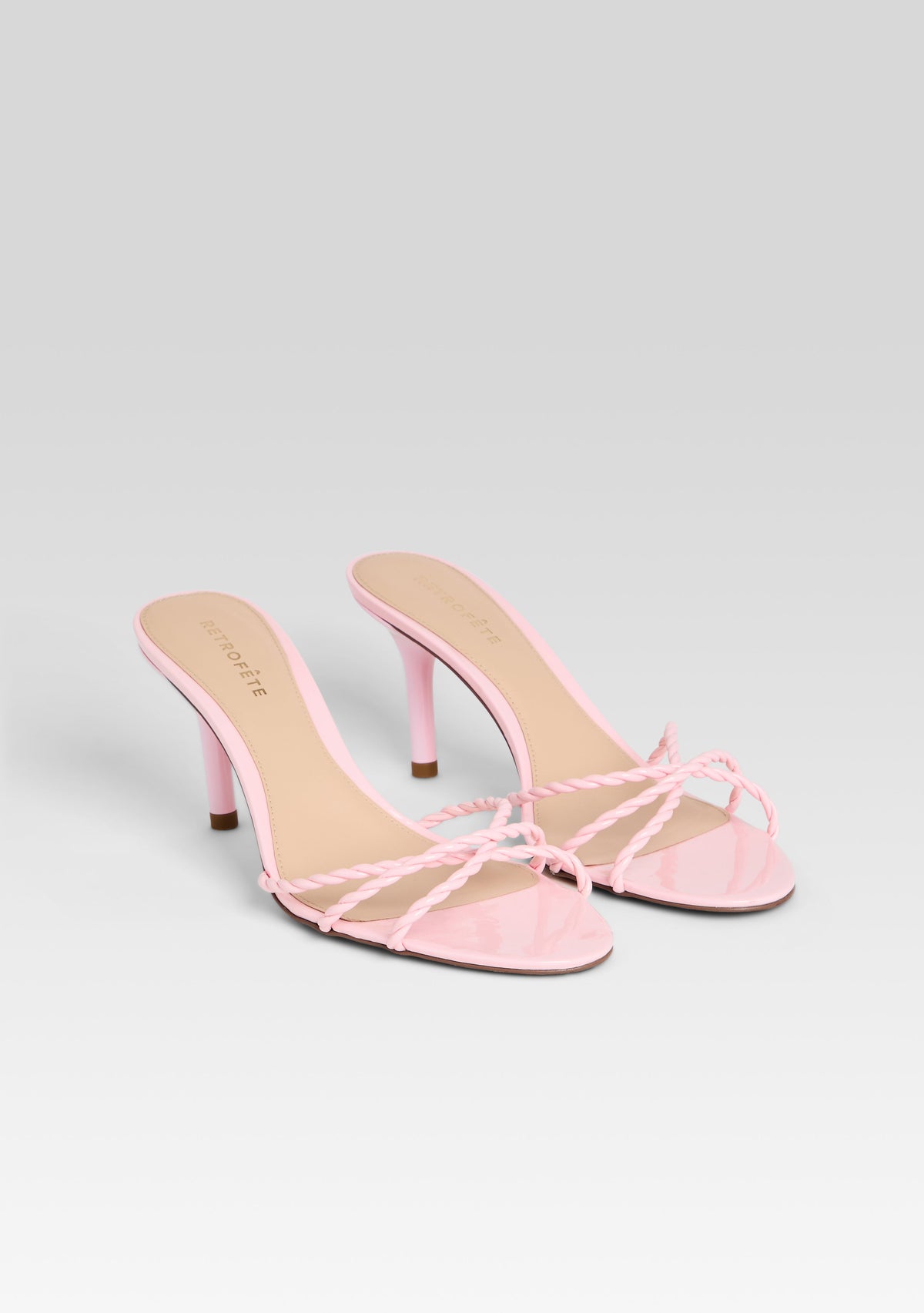 Karolina Sandal